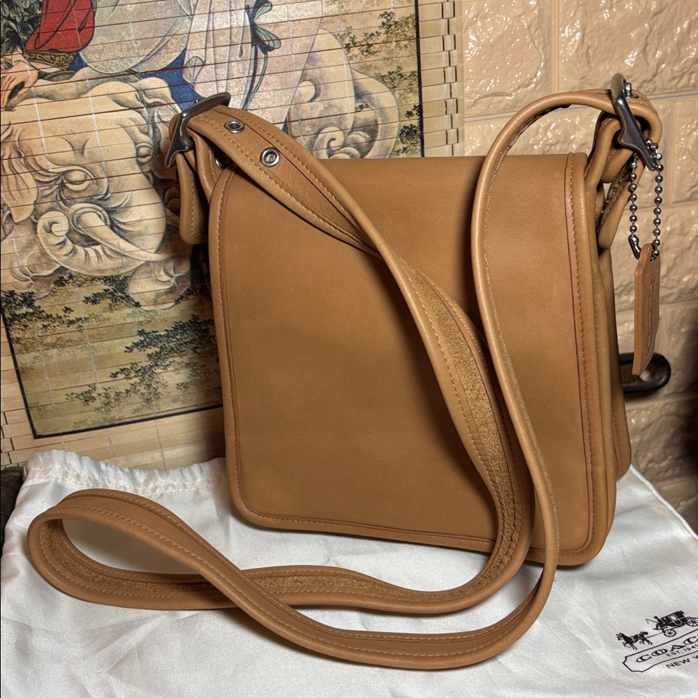Coach Legacy Medium Flap Bag Vintage Y2K Tan Leather Messenger 9145 Adj Strap